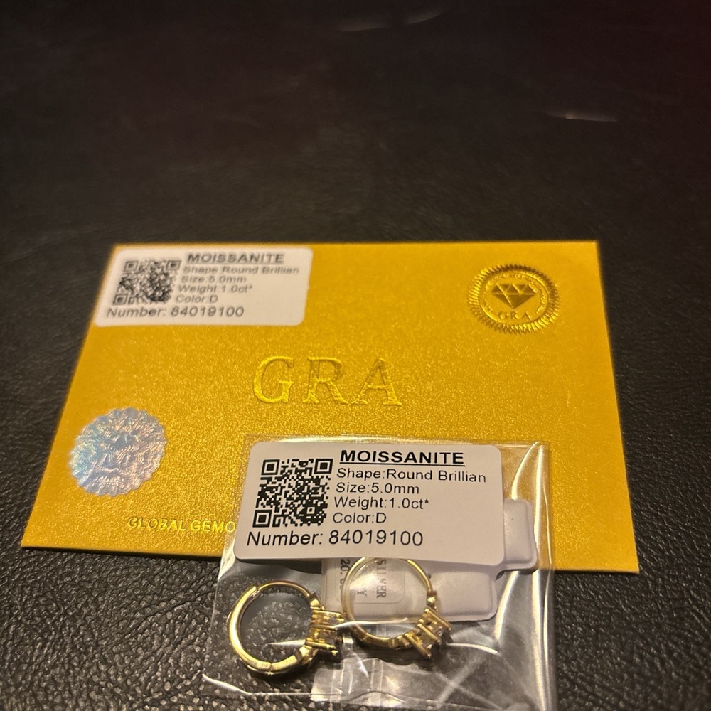 Moissanite Gold Earrings 1 ct